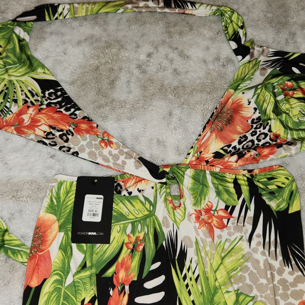 NWT!! FASHION NOVA DRESS! - Picture 7 of 7